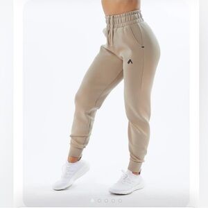 XSMALL Alphalete Elements jogger